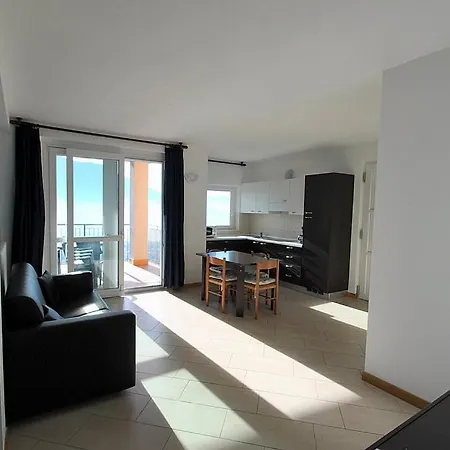 Apartment Piazzo Sleeps 4 Pool Wifi
