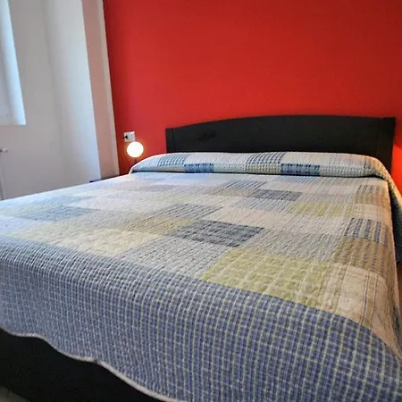 Piazzo Sleeps 4 Pool Wifi 公寓 Vercana