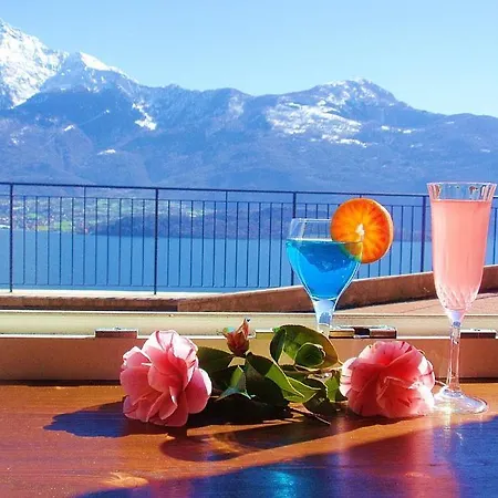 Piazzo Sleeps 4 Pool Wifi Apartment