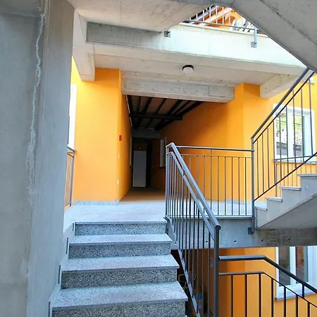 公寓 Piazzo Sleeps 4 Pool Wifi Vercana