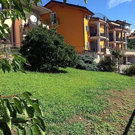 Apartment Piazzo Sleeps 4 Pool Wifi Vercana